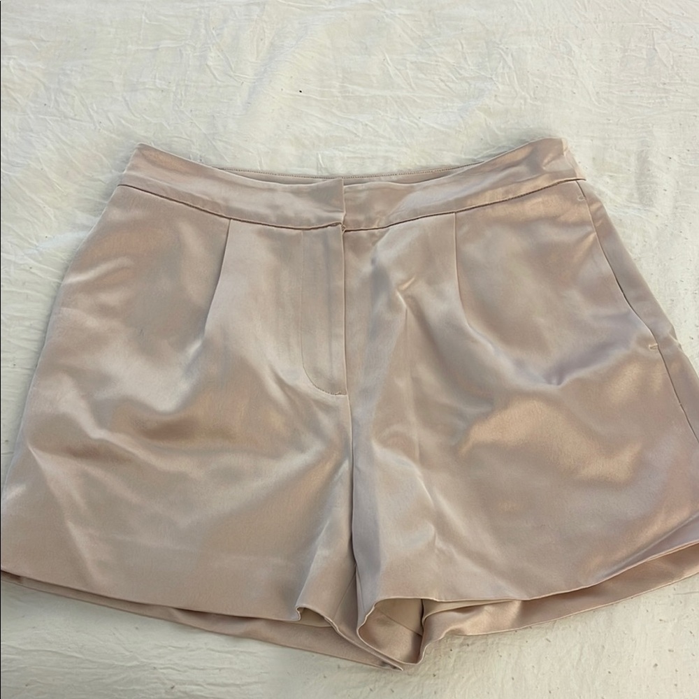 Elie Tahari silk Tan High Waist Shorts Relaxed Fit